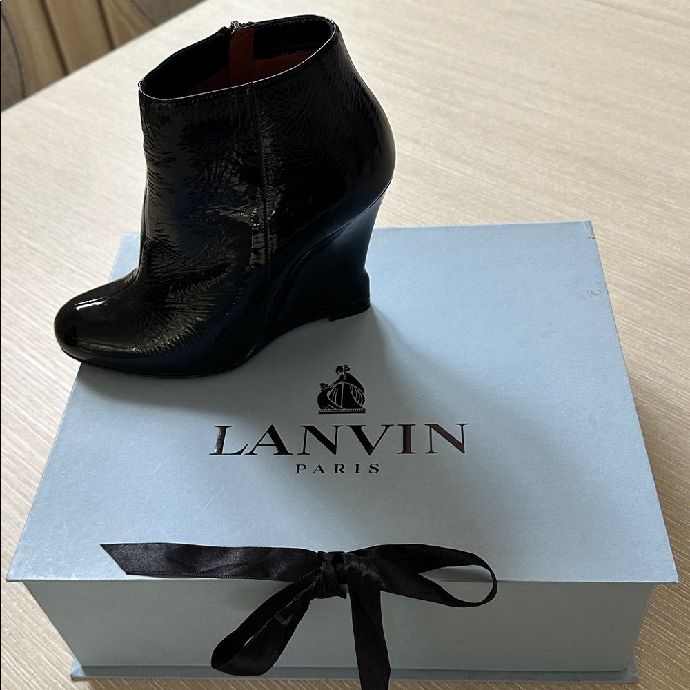 Lanvin patent leather 🖤Black Heeled Ankle Boots🖤